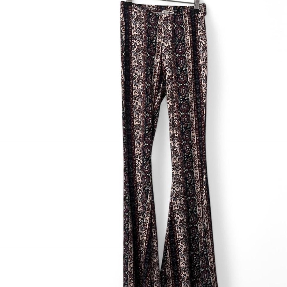 Fashion Nova Patterned Flared Women's Pants